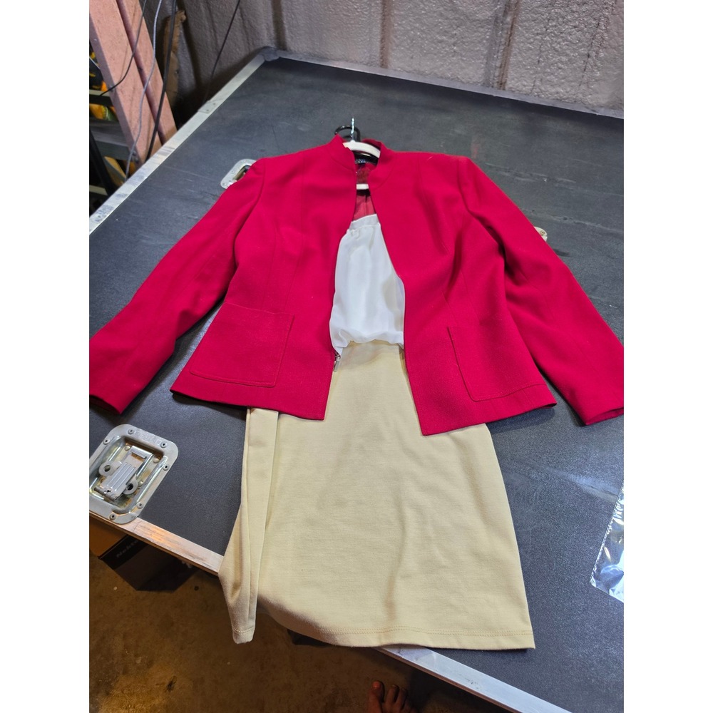 Kasper & Company Red Wool Blazer White Blouse Tan and White Dress PreppyMedium